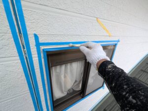 宗像市A様邸外壁塗装 コーキング(サッシ回り)プライマー塗布