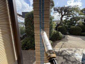 宗像市A様邸外壁塗装 コーキング(玄関)コーキング充填